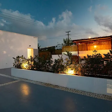 Leticia Santorini With Heated Jacuzzi Vila *