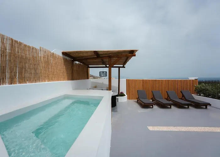 Leticia Santorini With Heated Jacuzzi Villa *