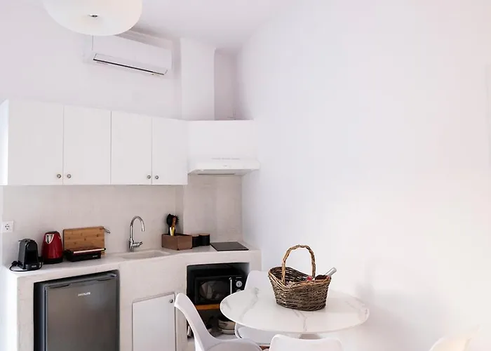 Leticia Santorini With Heated Jacuzzi Villa *