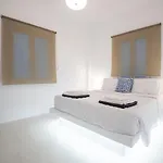 Leticia Santorini With Heated Jacuzzi *