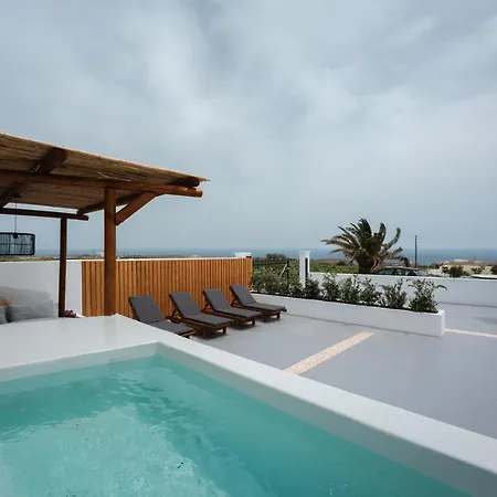 Villa Leticia Santorini With Heated Jacuzzi Vourvoúlos