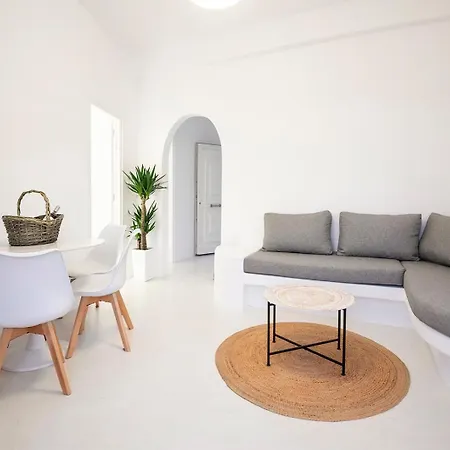 Leticia Santorini With Heated Jacuzzi Villa Vourvoúlos