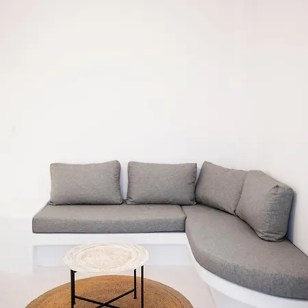 Leticia Santorini With Heated Jacuzzi *