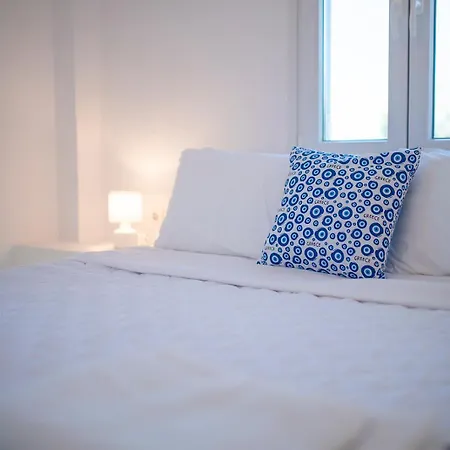 Leticia Santorini With Heated Jacuzzi Vourvoúlos