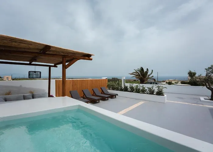 Villa Leticia Santorini With Heated Jacuzzi Vourvoulos