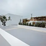 Leticia Santorini With Heated Jacuzzi *