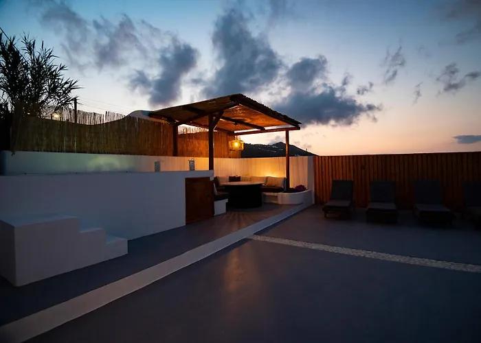 Leticia Santorini With Heated Jacuzzi Villa *